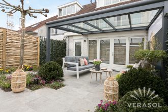 Profiline terrasoverkapping met glas 350cm diep